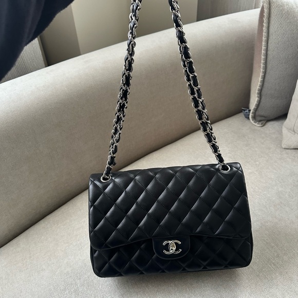 SOLD!!!! Chanel Jumbo Double Flap Lamb skin Quilted Bag - Picture 3 of 16